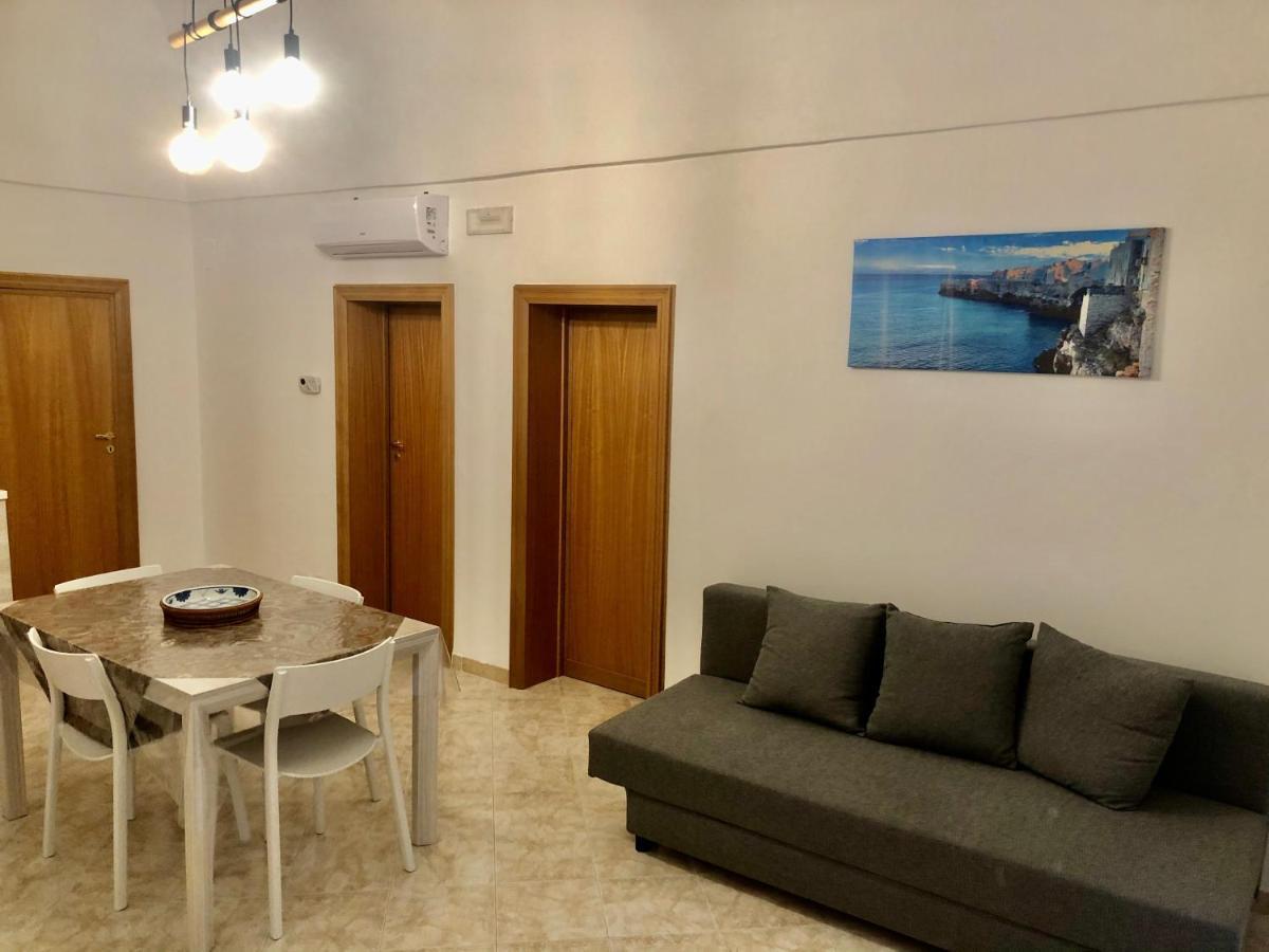 Al Civico 3 Centro Apartment Polignano a Mare Bagian luar foto